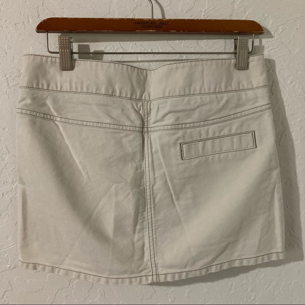 🐃ALMOST LIKE NEW- Ecru Canvas Mini Skirt - Picture 3 of 7